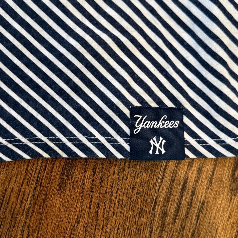 Nike White & Navy Gradient Stripe Tank Top - Picture 2 of 5